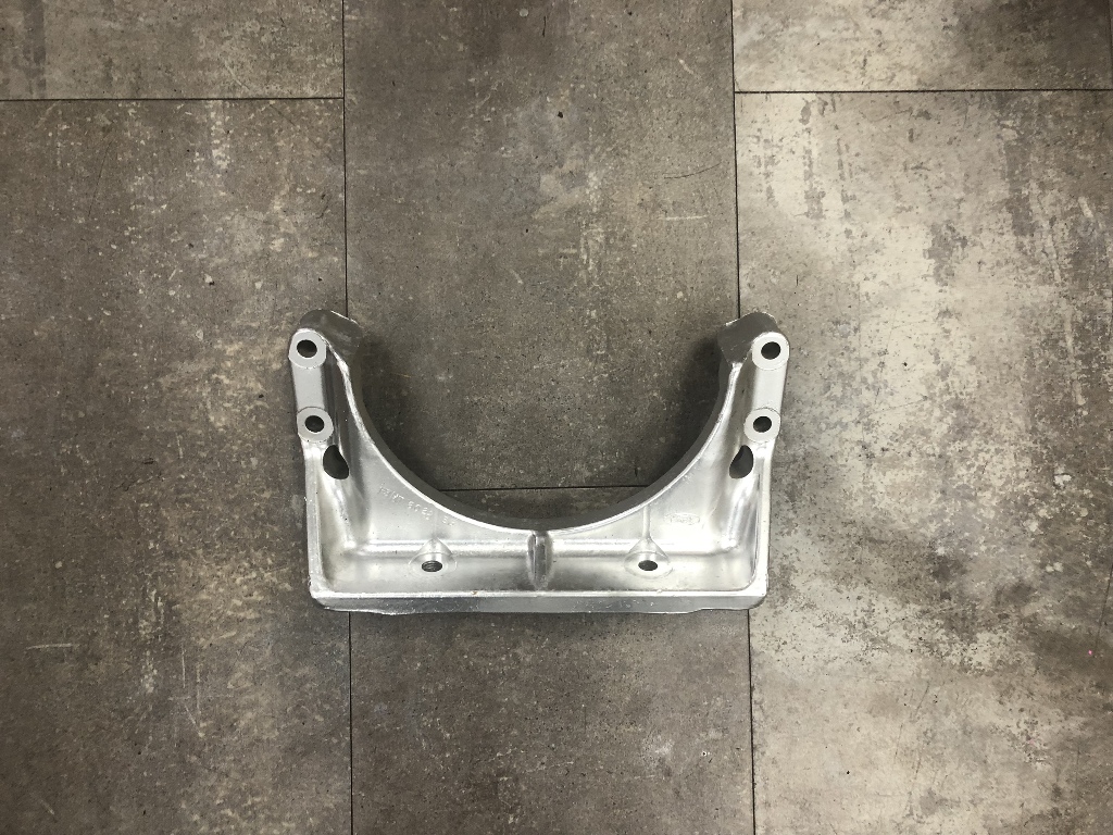 FORD F3HT-6028-BB ENGINE MOUNT